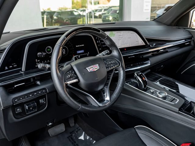 Used 2022 Crystal White Tricoat Cadillac Sport image 17