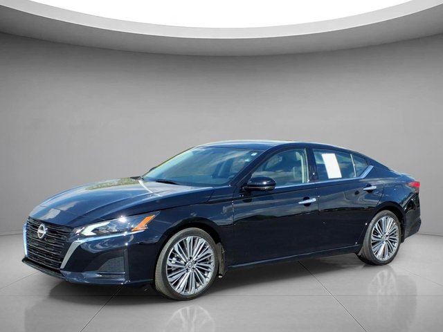 2025 Nissan Altima SL