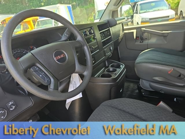 Used 2025 Summit White GMC Work Van image 15