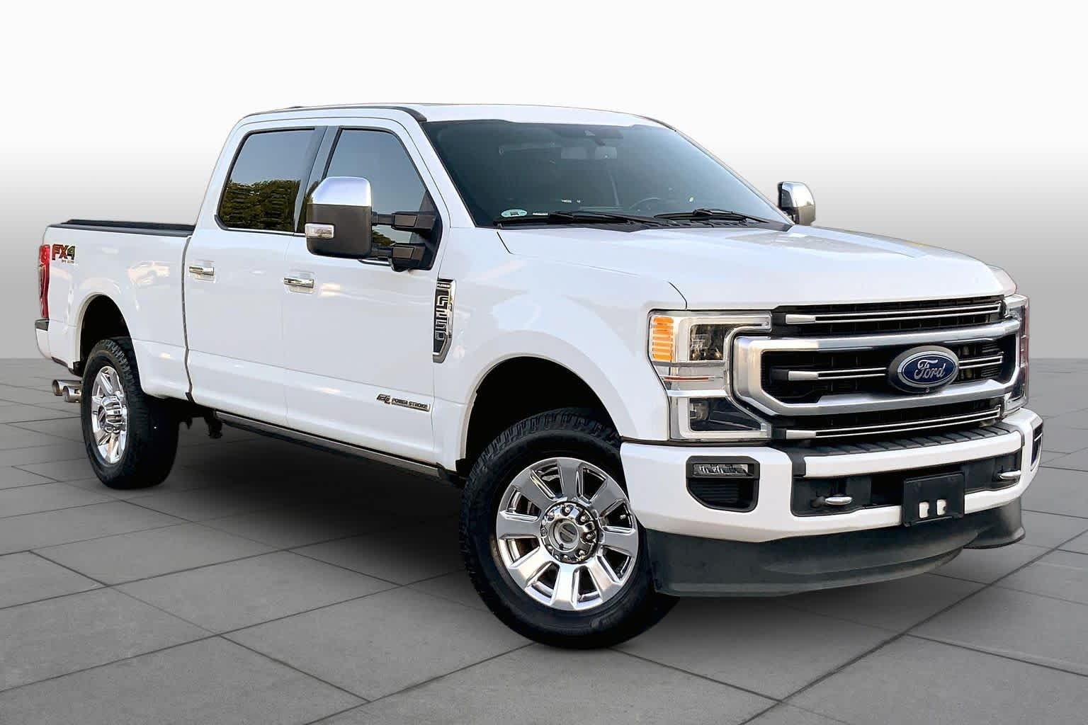 Used 2022 Star White Metallic Tri-Coat Ford Platinum image 3