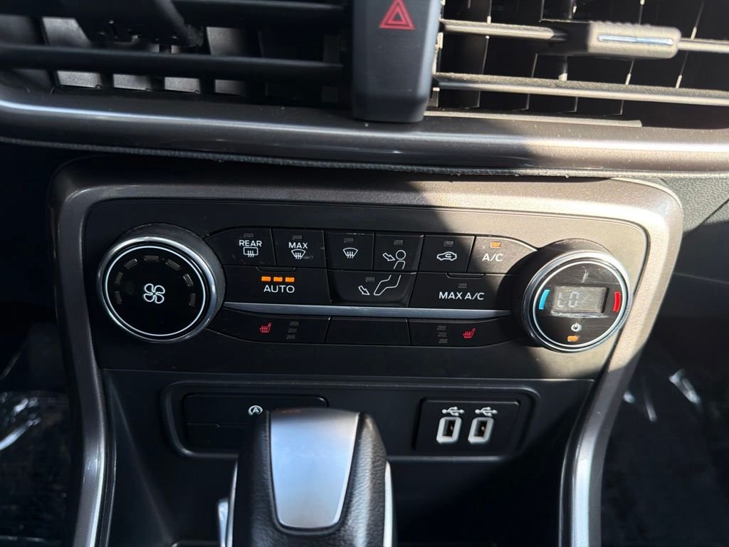 Used 2021 Silver Metallic Ford SE image 31