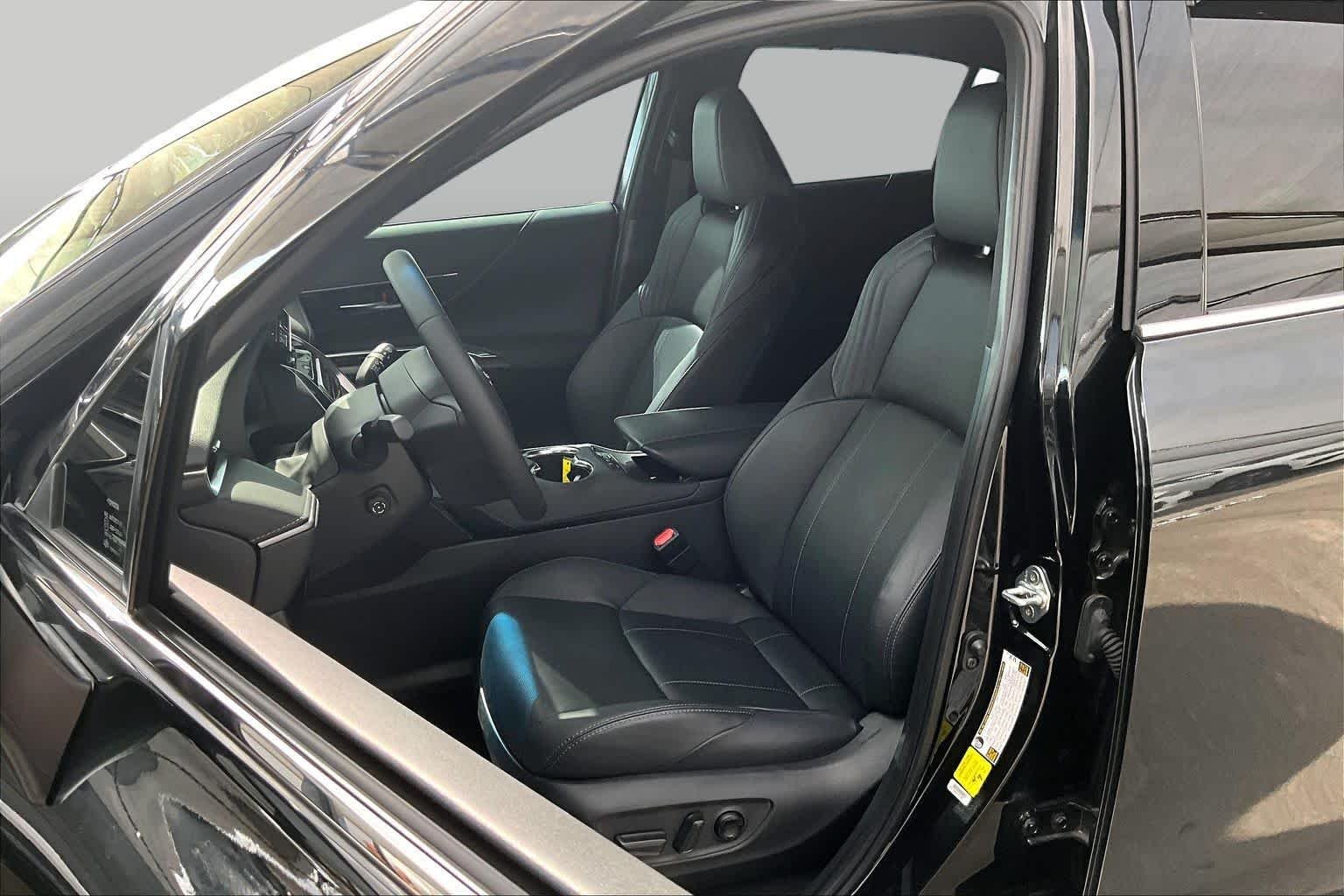 Pre-Owned 2024 Toyota Venza LE