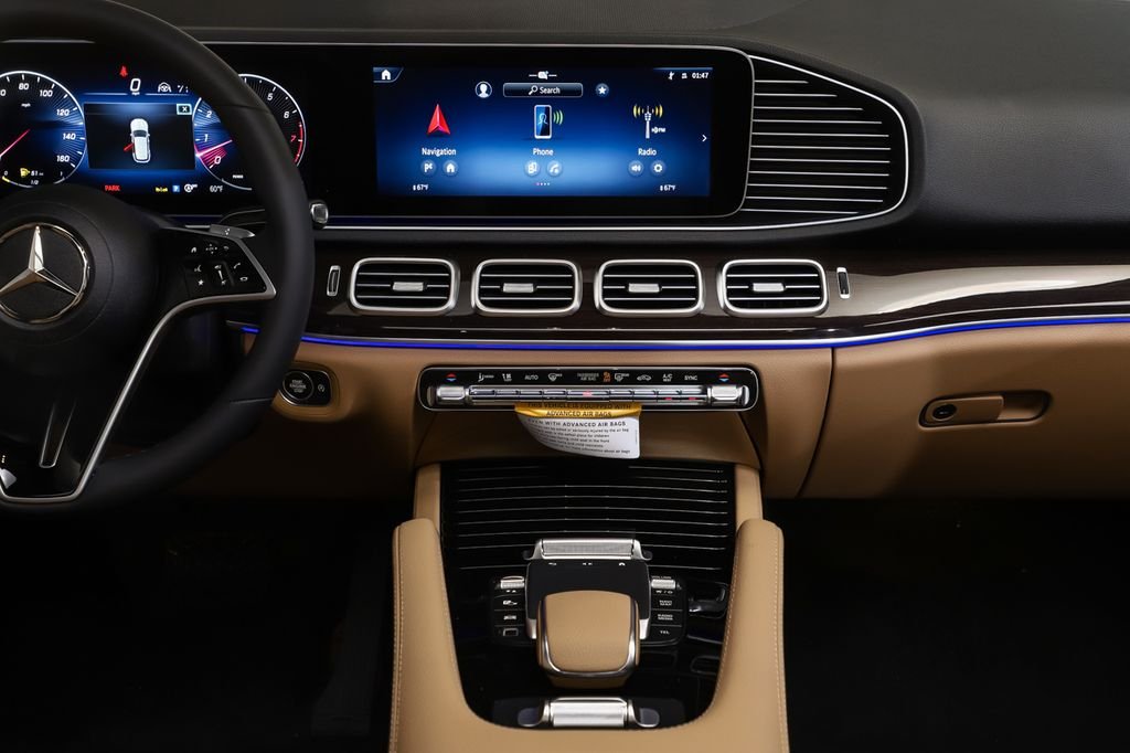 New 2026 Black Mercedes-Benz GLE 450 image 15