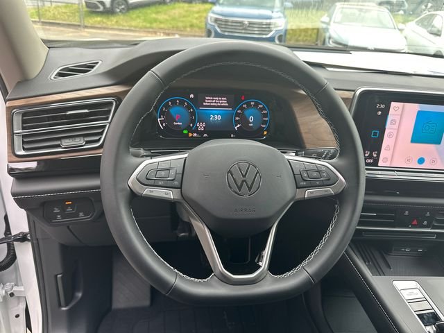 New 2026 White/off-white Volkswagen 2.0T SE image 17