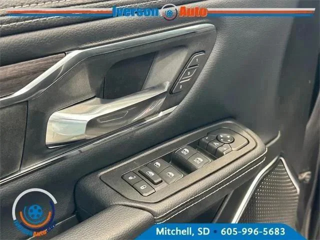 New 2026 Granite Crystal Metallic Clear-Coat Exterior Paint RAM LARAMIE image 14