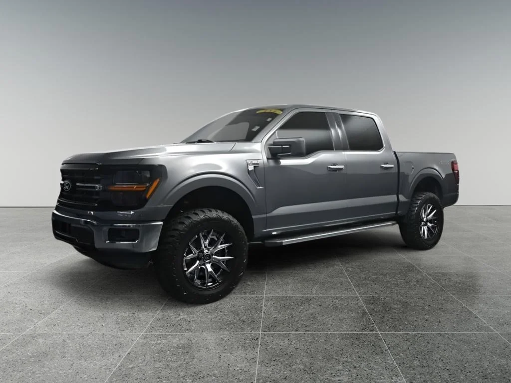 Used 2025 Carbonized Grey Metallic Ford XLT image 1
