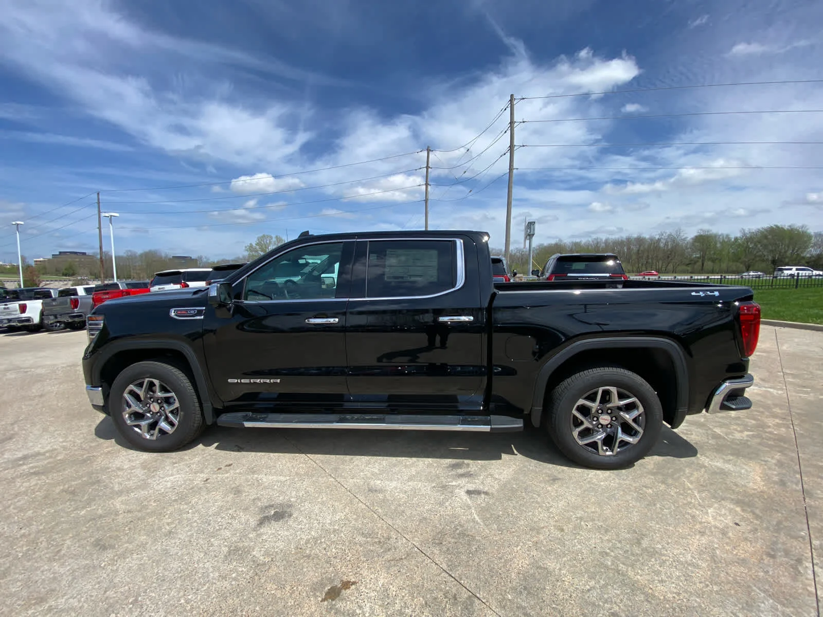 New 2026 Onyx Black GMC SLT image 9