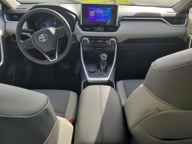 Used 2025 Red Toyota XLE Premium image 14