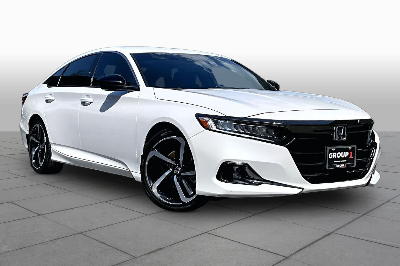 Used 2021 Platinum White Pearl Honda Sport image 3
