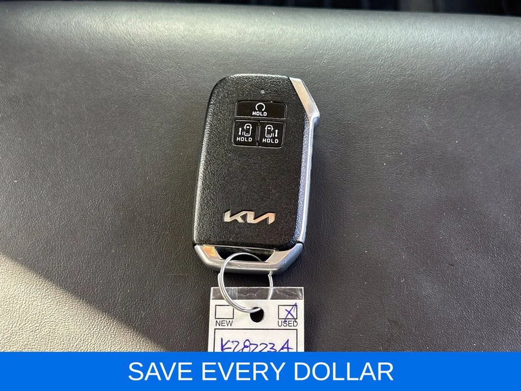 Used 2024 White Kia LX image 25