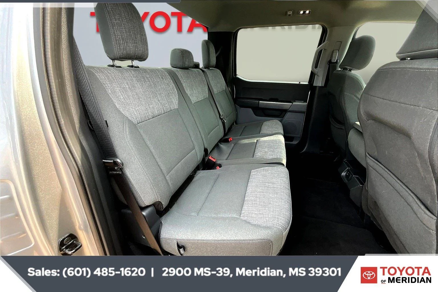Used 2023 Iconic Silver Ford XLT image 20