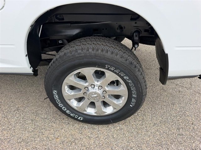 New 2027 Bright White Clear-Coat Exterior Paint RAM Laramie image 7