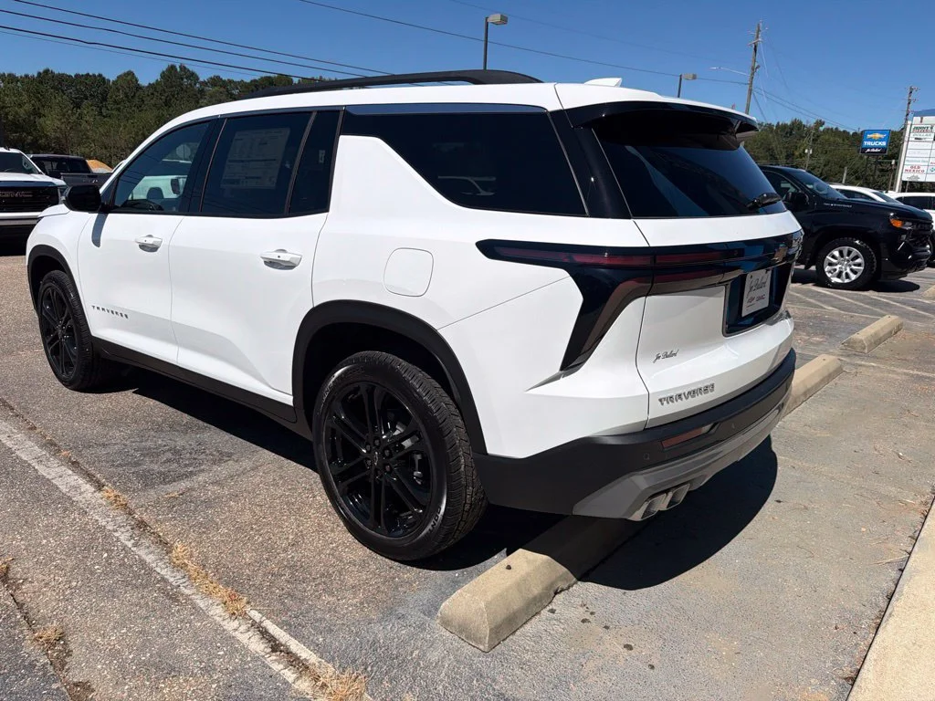 New 2027 Summit White Chevrolet LT image 3