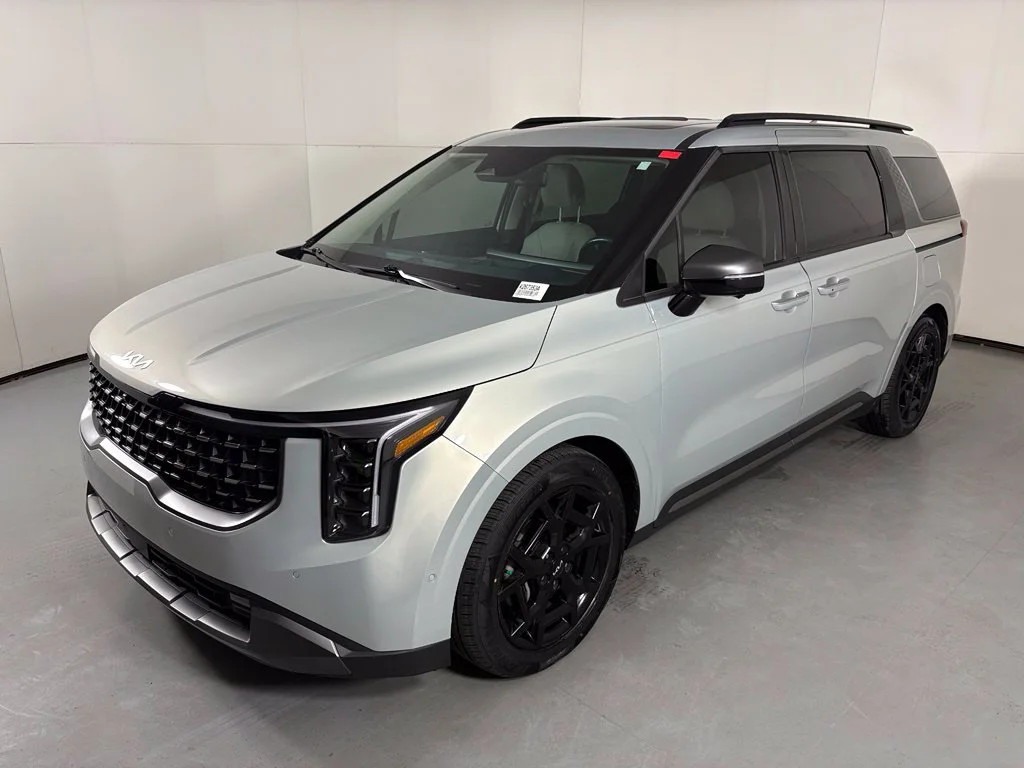 Used 2025 White Kia SX Prestige image 4