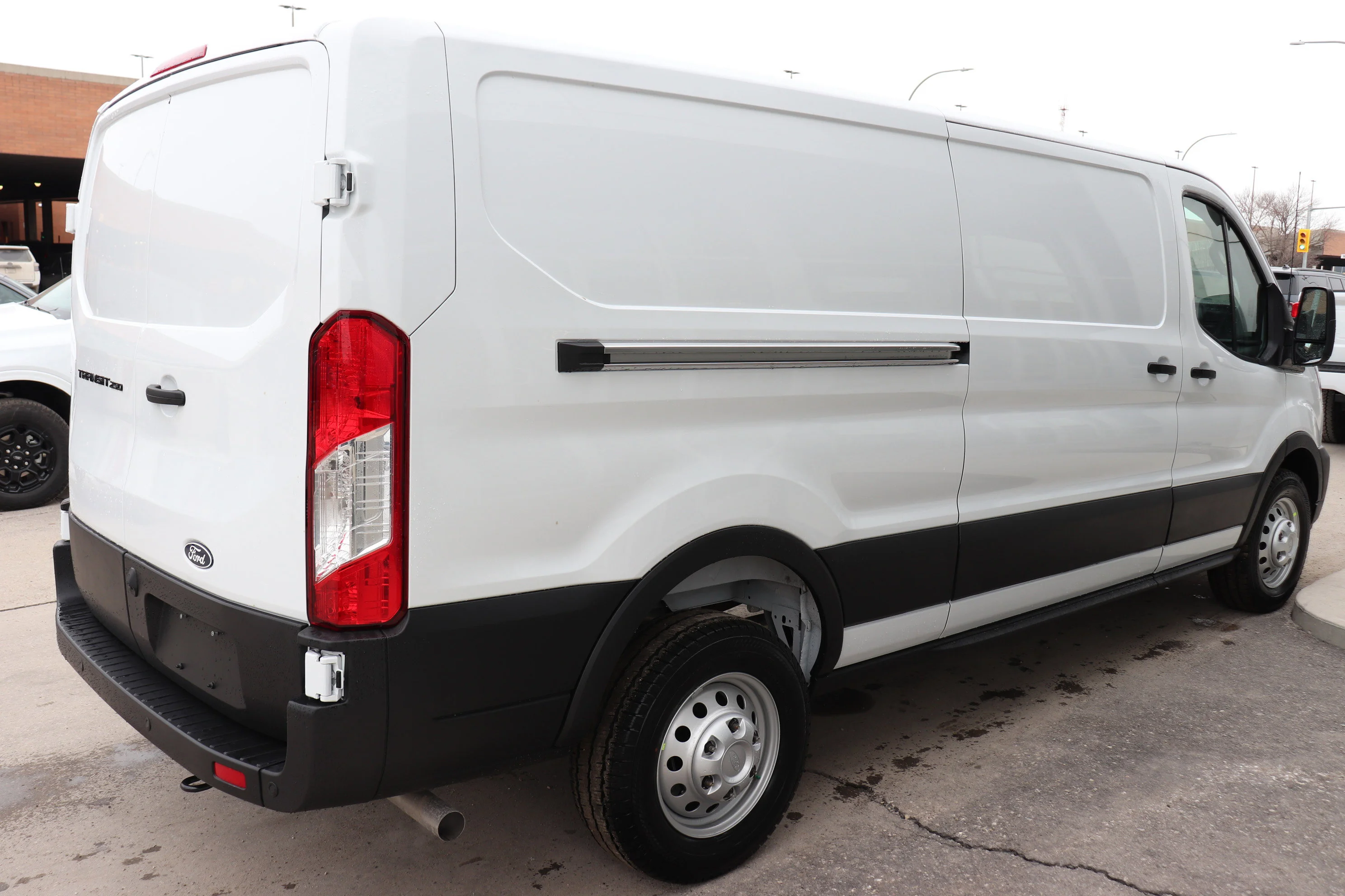 New 2026 Oxford White Ford  image 4