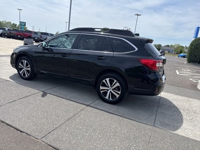 Used 2019 Crystal Black Silica Subaru 3.6R image 10