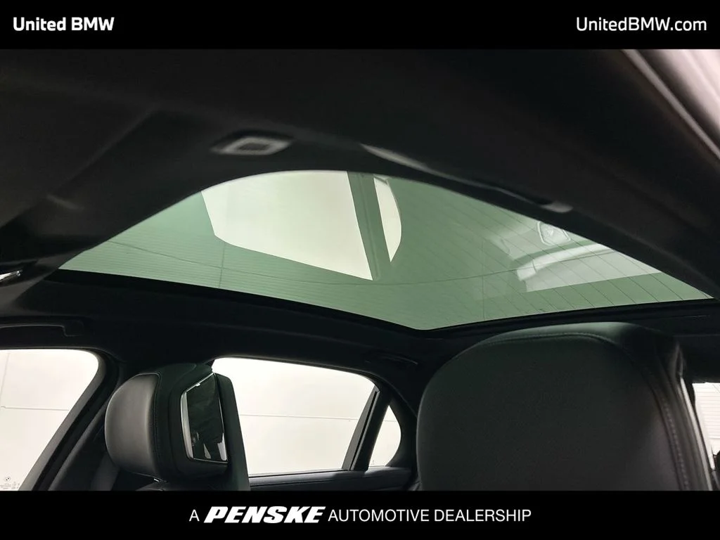 2026 BMW 7 Series 750e - Photo 20