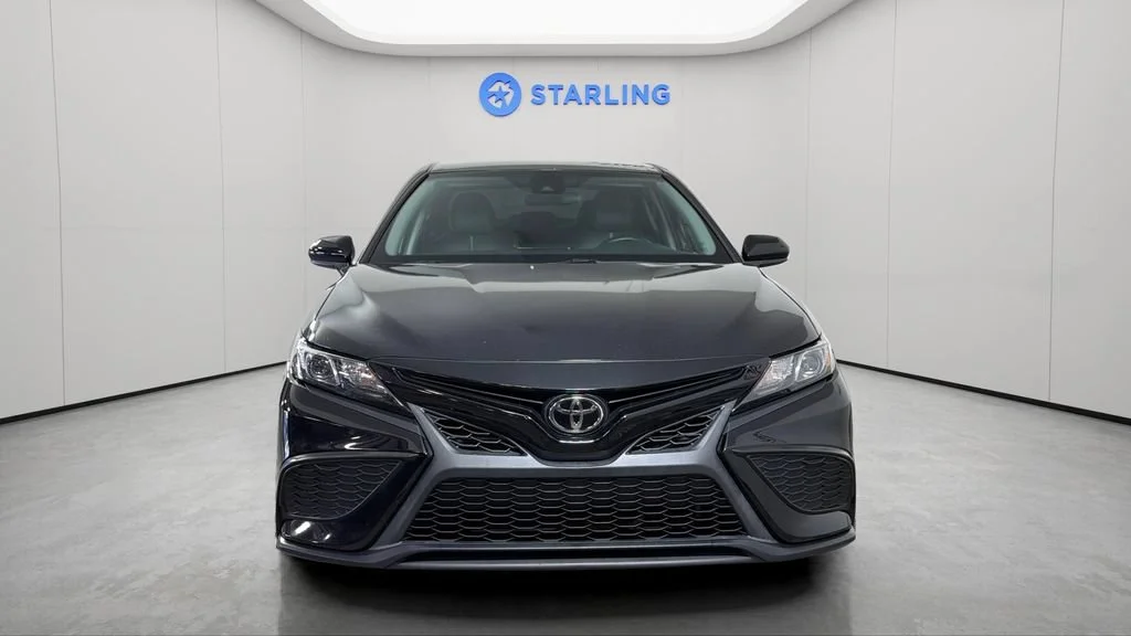 2021 Toyota Camry SE - Photo 15