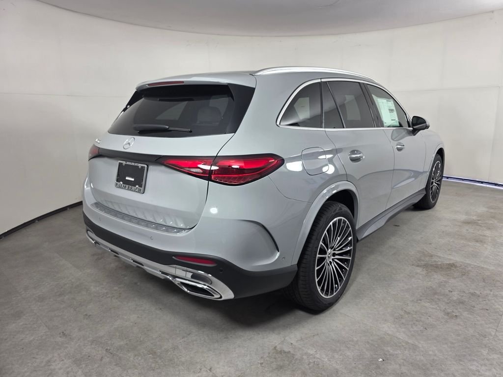 New 2026 MANUFAKTUR Alpine Grey Mercedes-Benz GLC 300 image 4