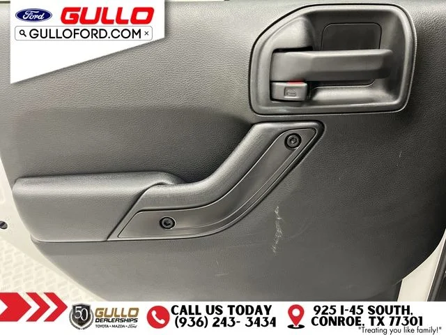 Used 2017 Bright White Clearcoat Jeep Unlimited Sahara image 16