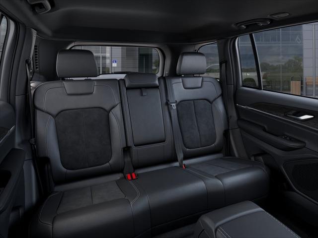 New 2026 Bright White Clear-Coat Exterior Paint Jeep Altitude image 41