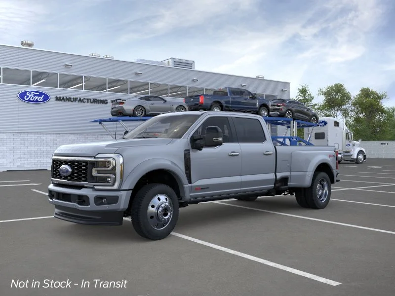 2026 Ford F-450 Platinum 4x4 Crew Cab 8' Box DRW's photo
