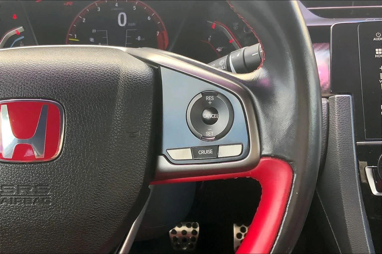 Used 2018 Gray/gray Honda Touring image 25