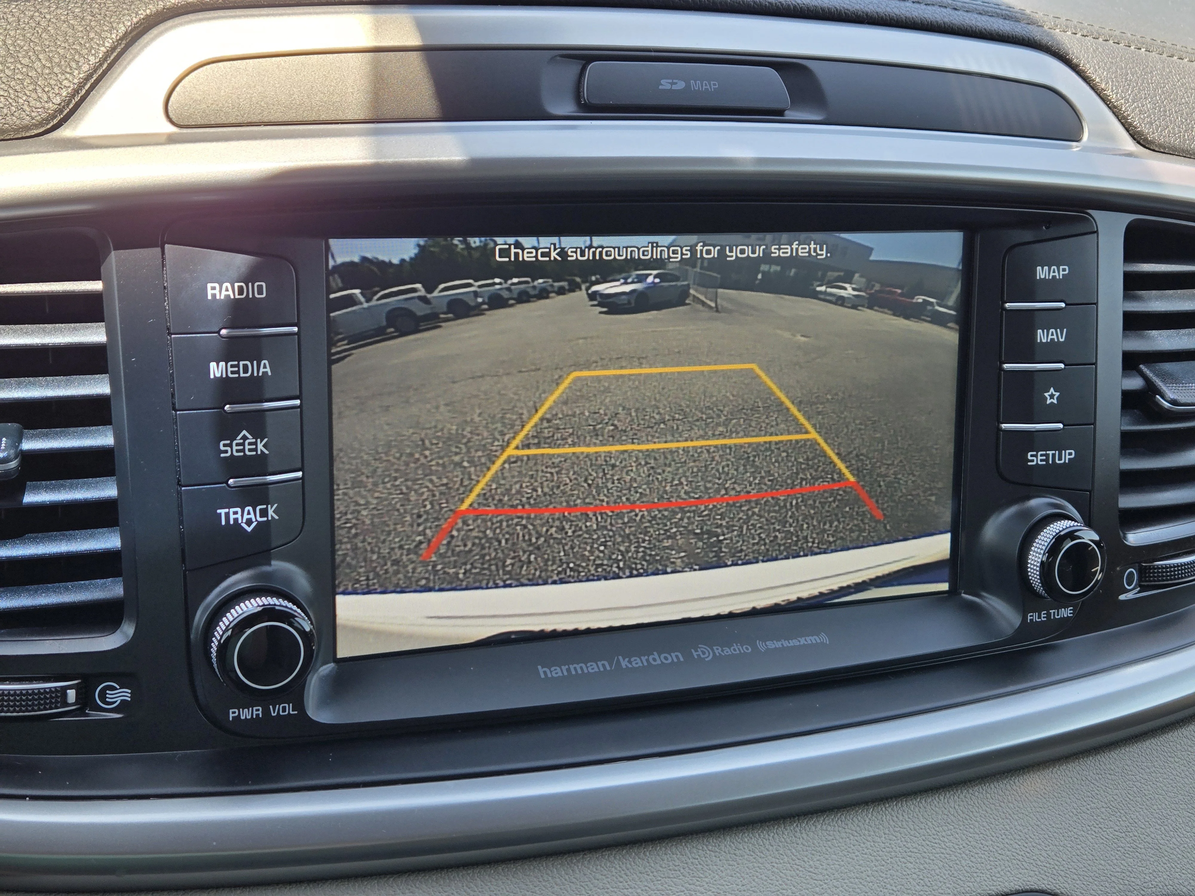 Used 2019 Snow White Pearl Kia EX image 29
