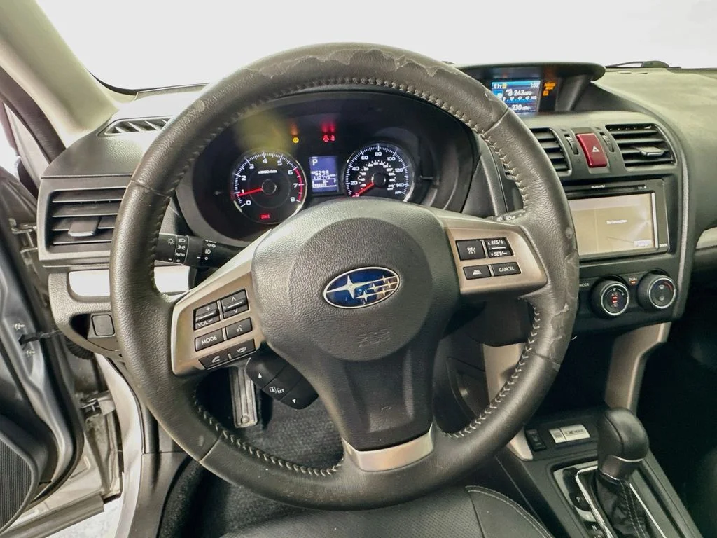 Used 2015 Silver Subaru 2.5i Touring image 11