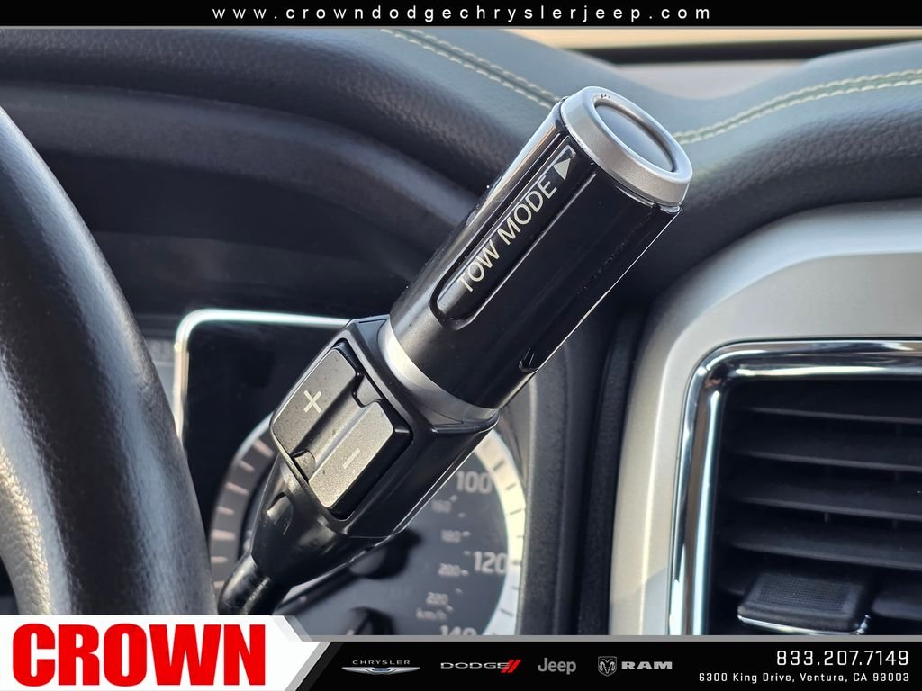 Used 2017 White Nissan PRO-4X image 28