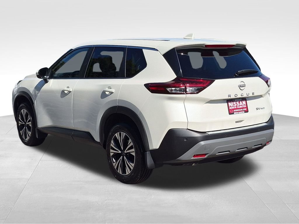 Certified Used 2023 Pearl White Nissan SV image 12