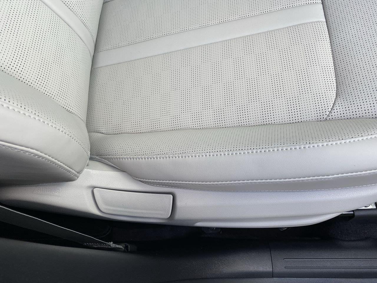 New 2026 Wolf Gray Kia S image 24