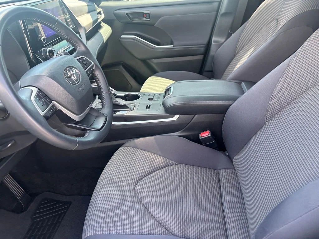 Used 2025 Black Toyota LE image 9