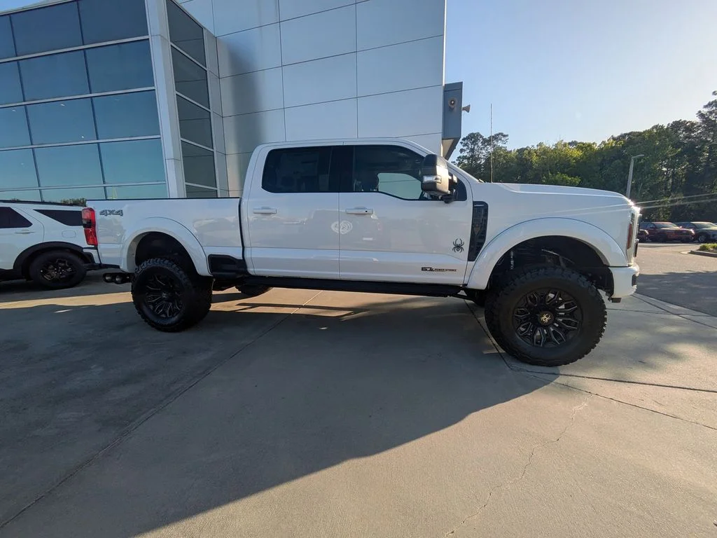New 2026 Star White Metallic Tri-Coat Ford Lariat image 3