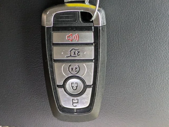 Certified Used 2022 Star White Ford XLT image 30