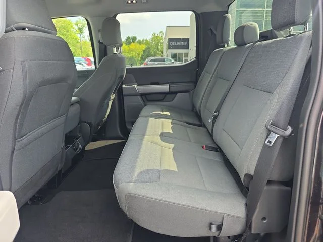 Used 2025 Black Ford XLT image 11
