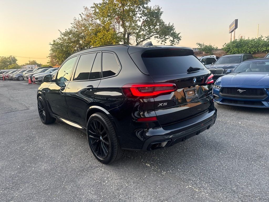 Used 2022 Black BMW xDrive40i image 6