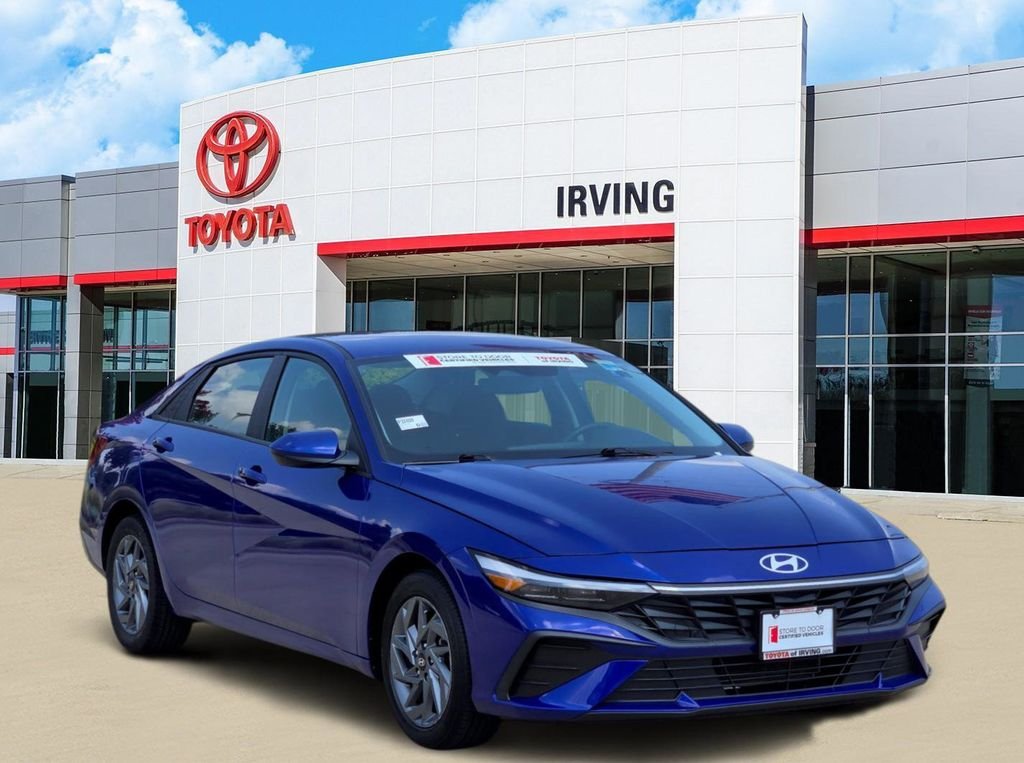 Used 2024 Blue Hyundai SEL image 2