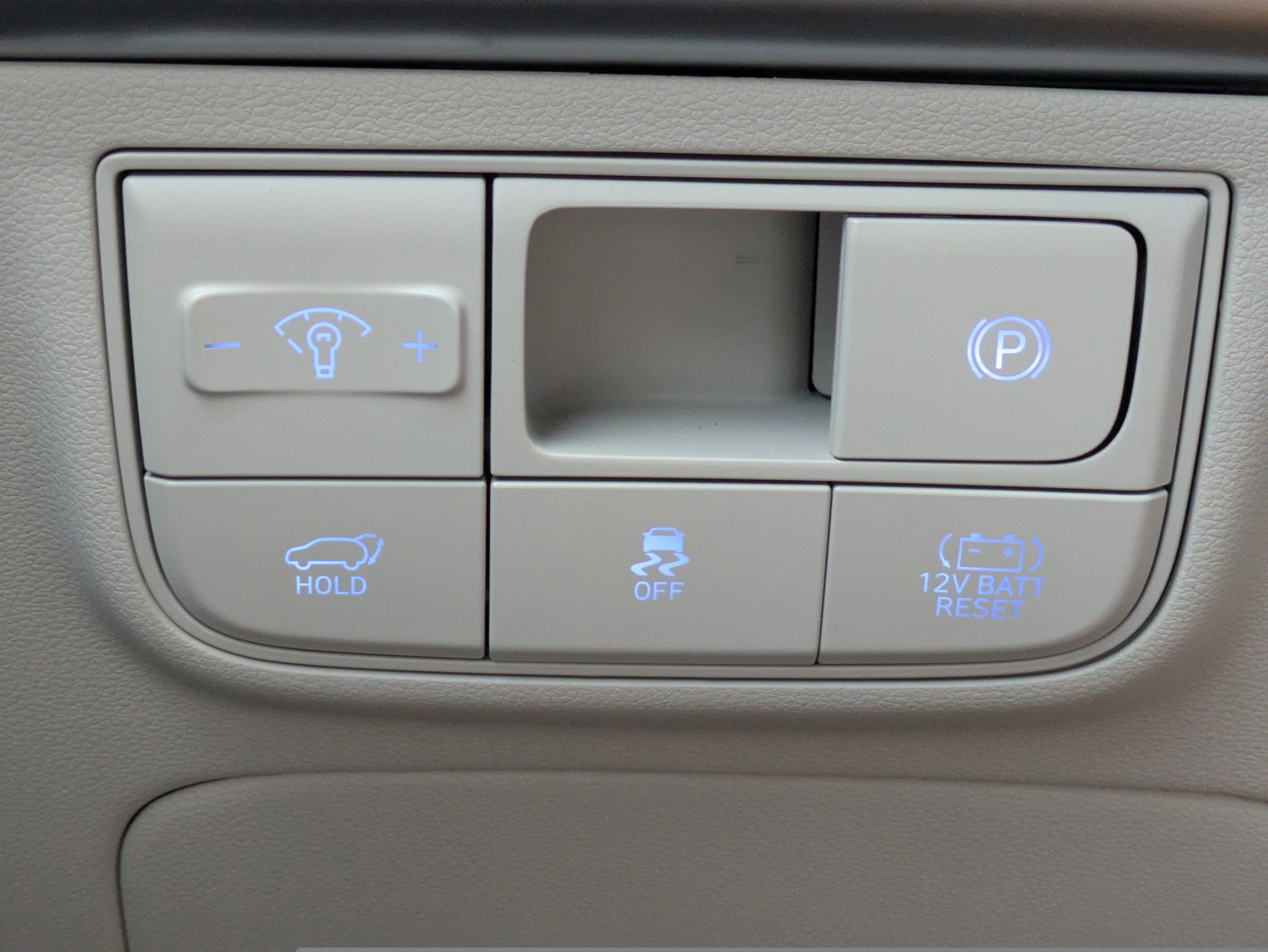 New 2026 Ash Black Hyundai SEL AWD image 48