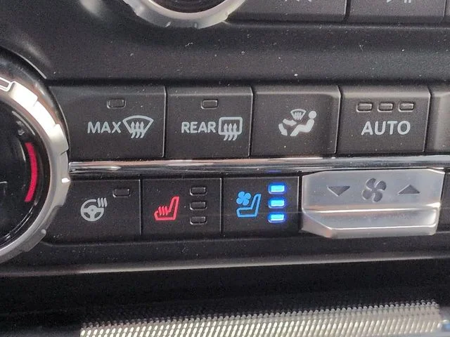 New 2026 Agate Black Metallic Ford Platinum® image 22