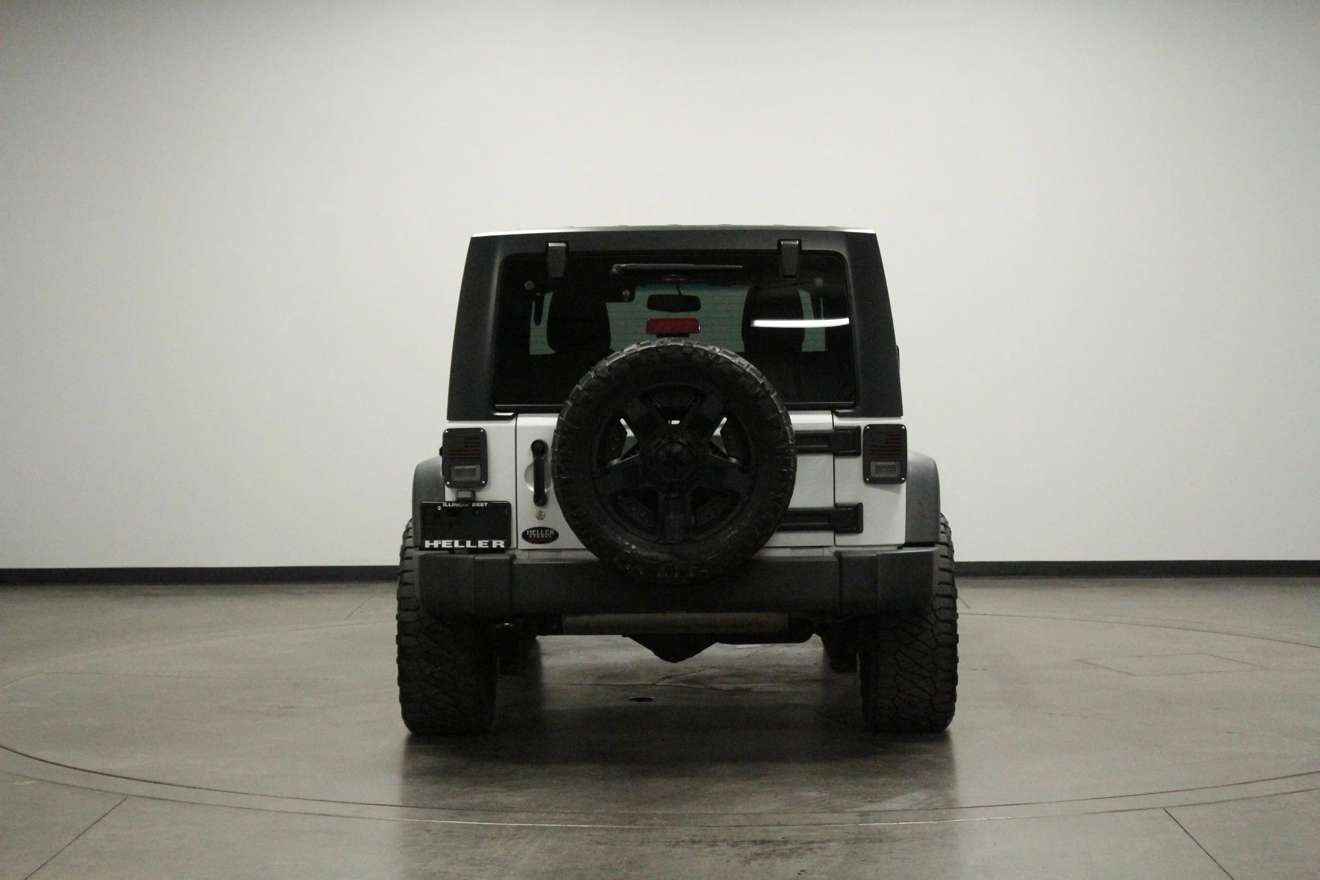Used 2018 Bright White Clearcoat Jeep Sport image 7