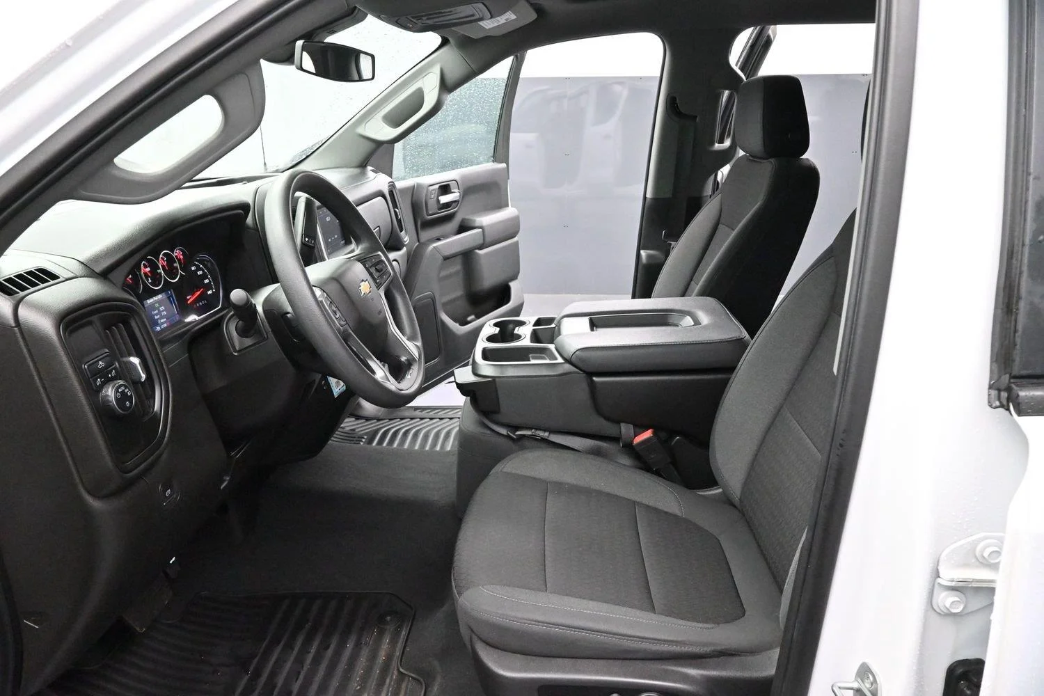 Used 2022 Summit White Chevrolet Custom image 12