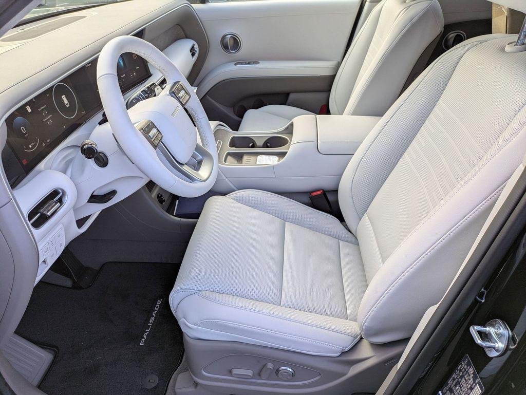 2026 Hyundai Palisade Limited - Photo 10