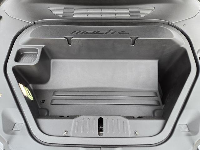 New 2026 Star White Metallic Tri-coat Ford Premium image 39