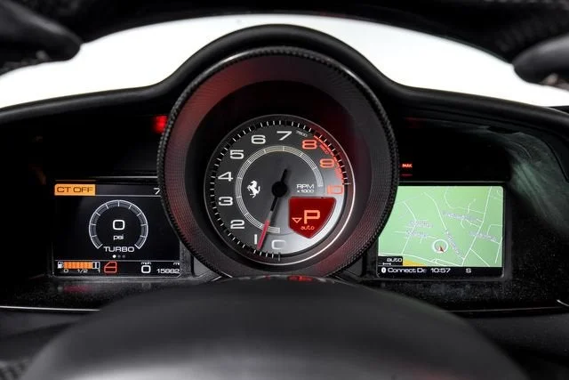 Used 2016 Bianco Avus Ferrari  image 33