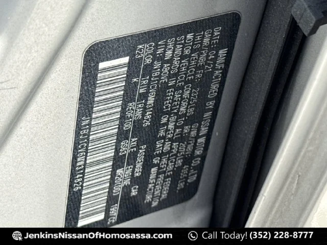 Used 2021 Silver Nissan SL image 52