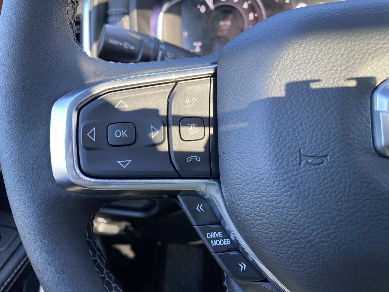 New 2026 Bright White Clear-Coat Exterior Paint RAM Laramie image 18