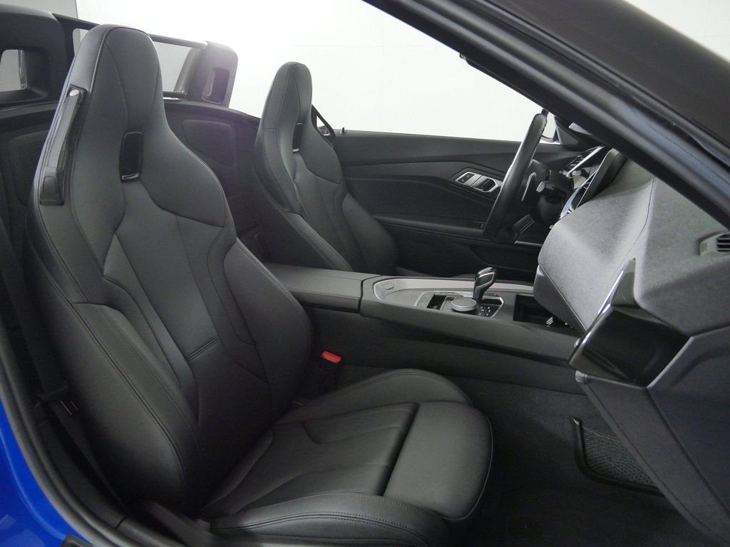 Used 2020 Blue BMW sDrive M40i image 22