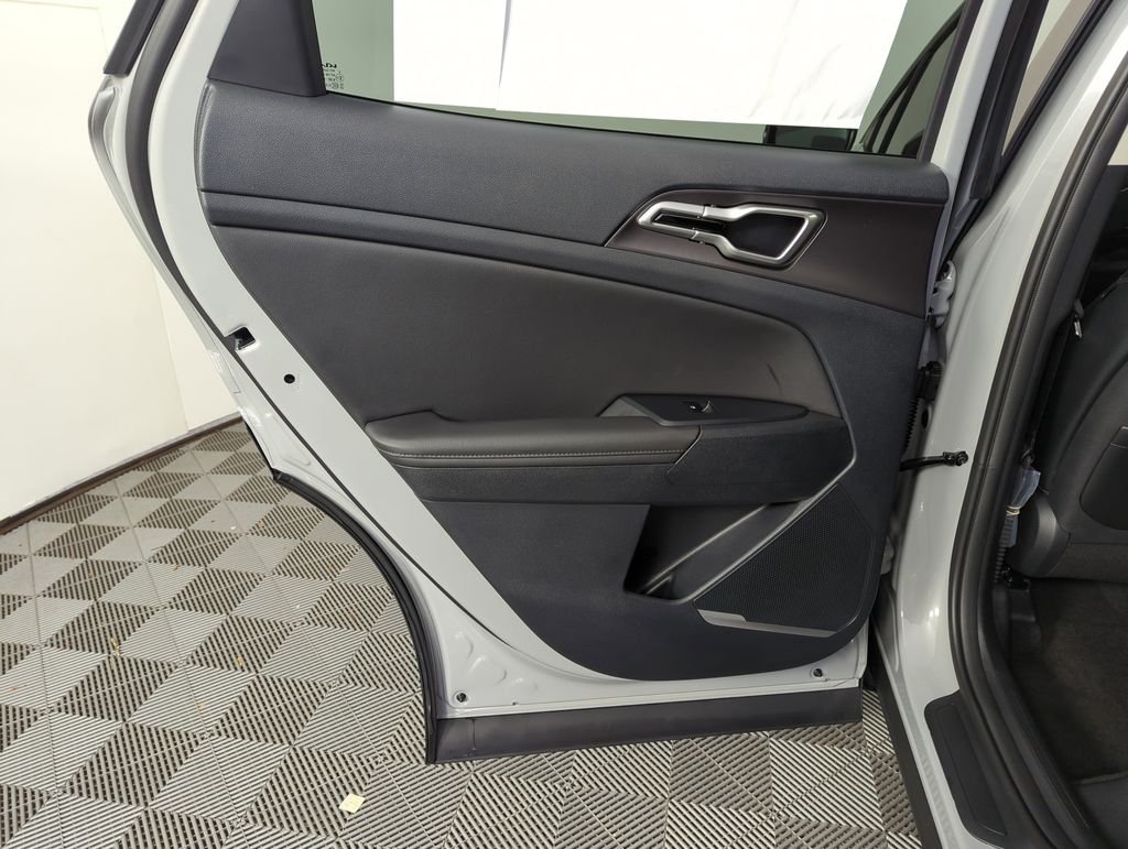 New 2026 Wolf Gray Kia EX image 27