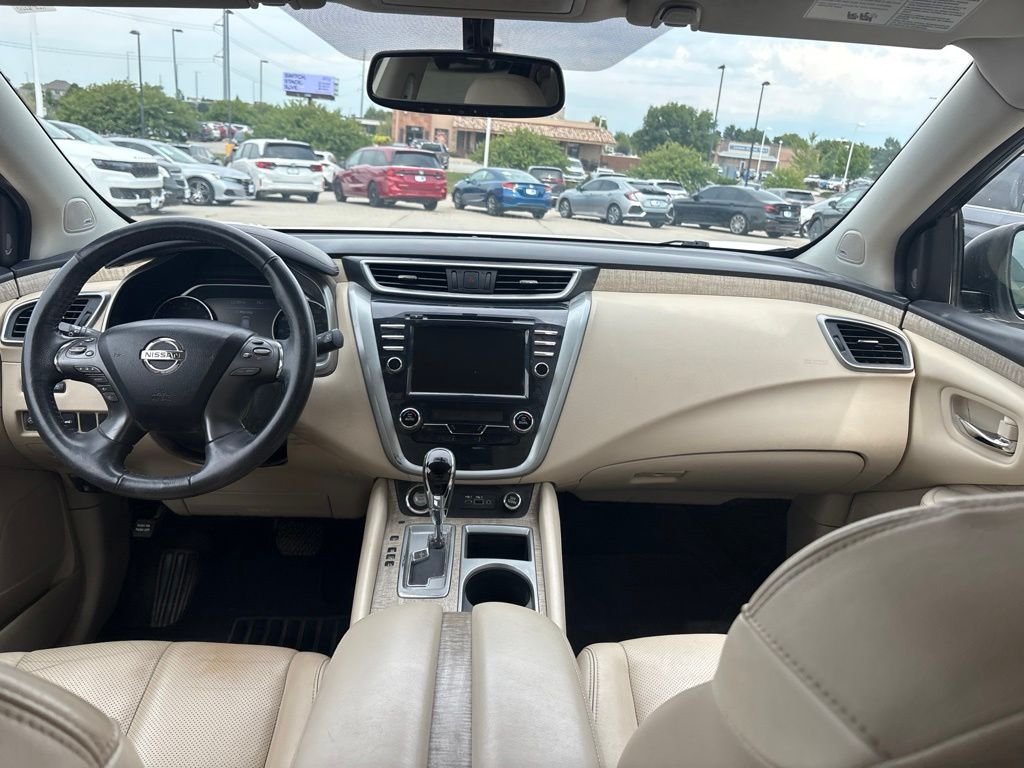 Used 2019 Pearl White Tricoat Nissan SL image 34